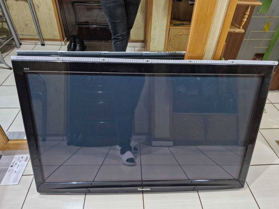 vand televizor Panasonic in stare foarte buna de functionare