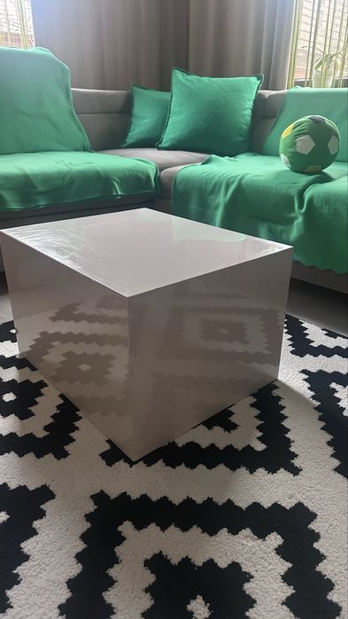 Vand masa modulara geometrica de living