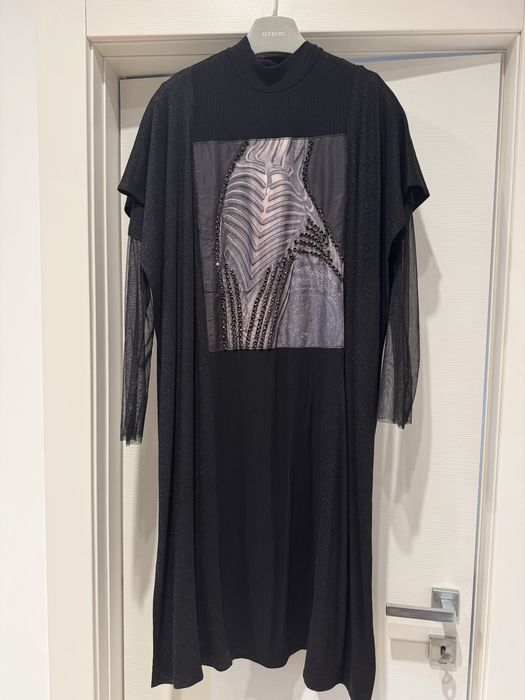 Rochie eleganta neagra, cu aplicatii stralucitoare - Marimea M