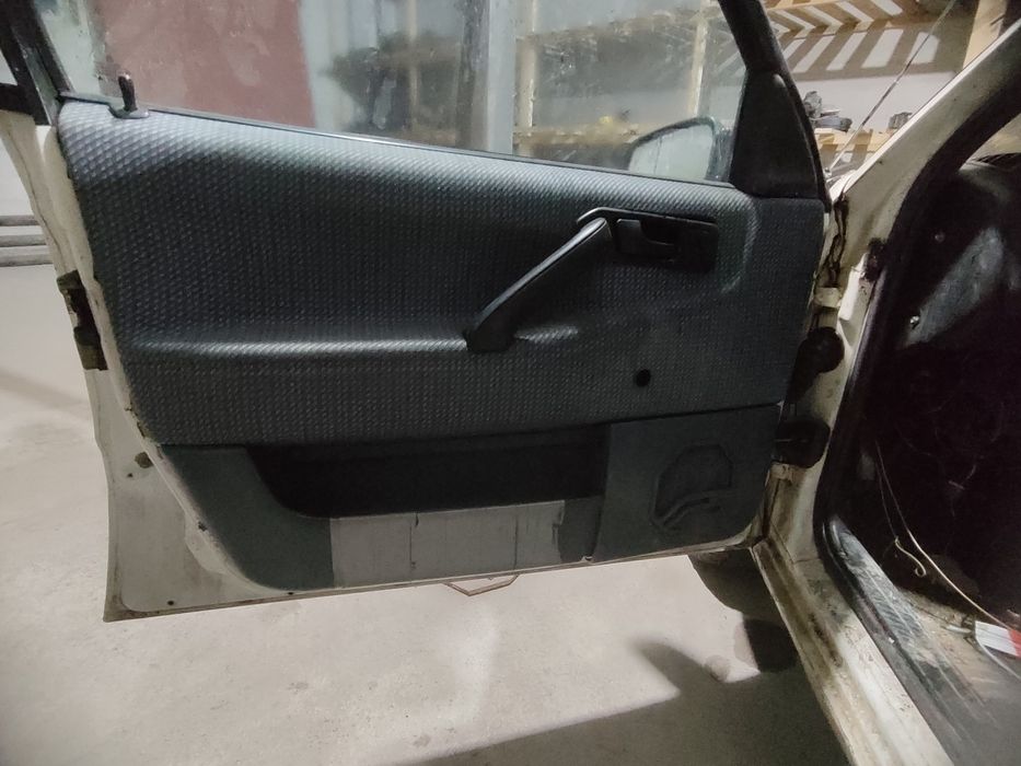 По запчастям продаётся пассат Б3 универсал