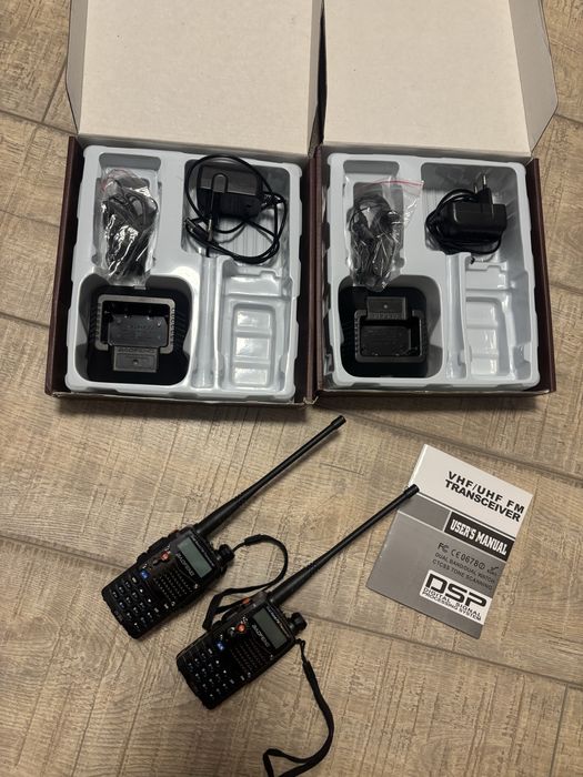 Set 2 Stații Audio Baofeng UV-5RA