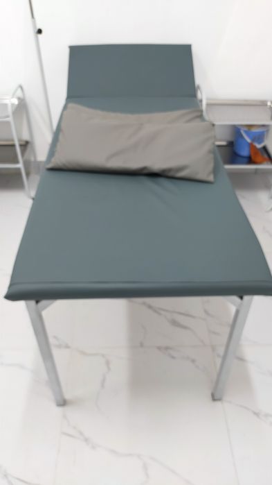 Кушетка медицинская