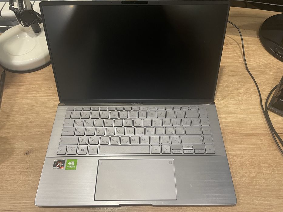 Asus Zenbook 14 2020 UM433I