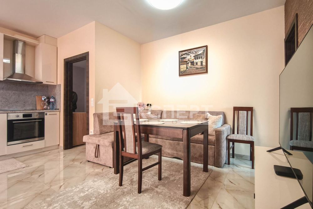 Продава се Двустаен апартамент в Пловдив, Остромила - 68 кв.м за 1984 €/кв.м - Снимка #2