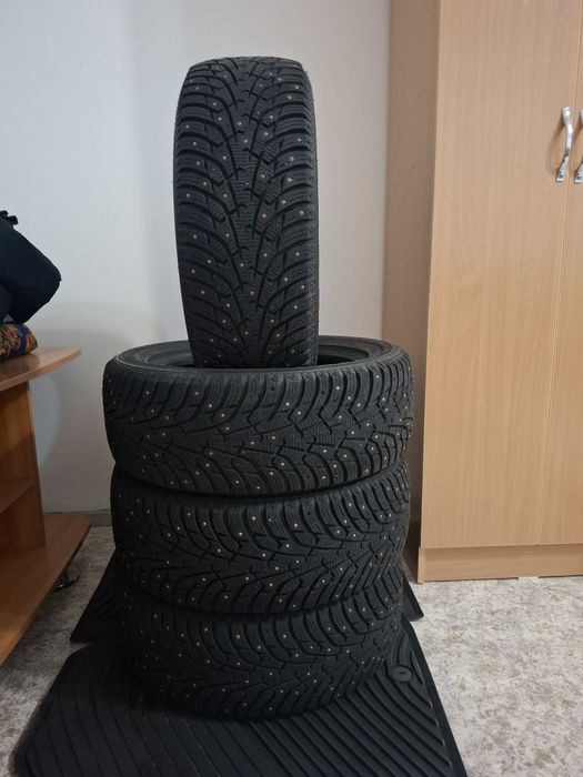 Шипованые. шины.