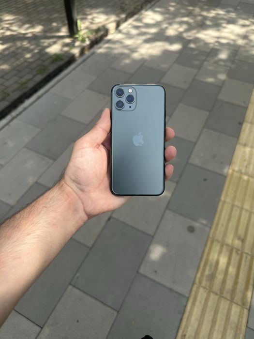Продам телефон Айфон 11 Pro