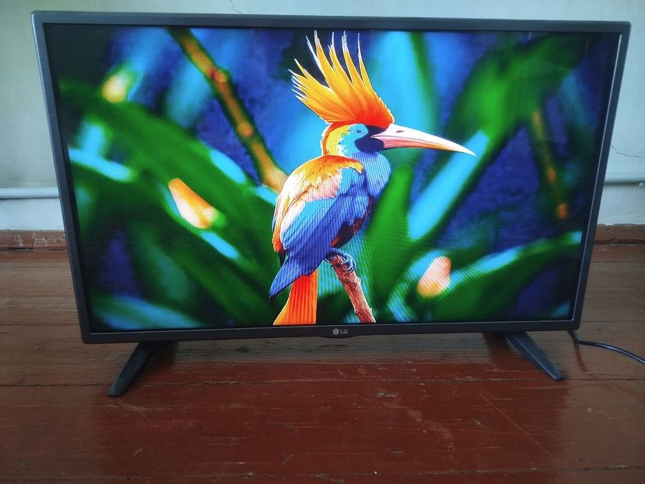 Продам LG 32 LED телевизор оригинал