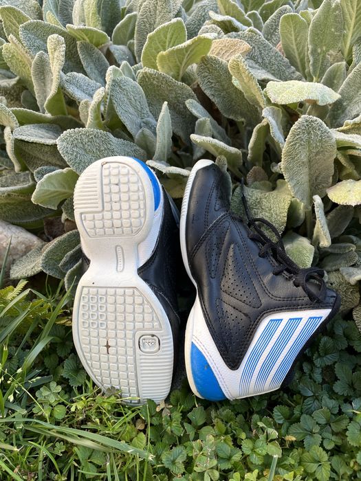 Оригинални обувки Adidas