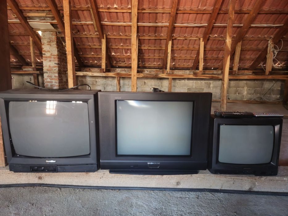 Televizoare vechi cu tub ideale pentru dezembrare ori voucher tv nou