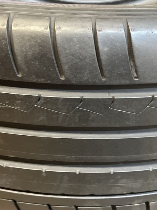Set anvelope 255/40R21-Dunlop