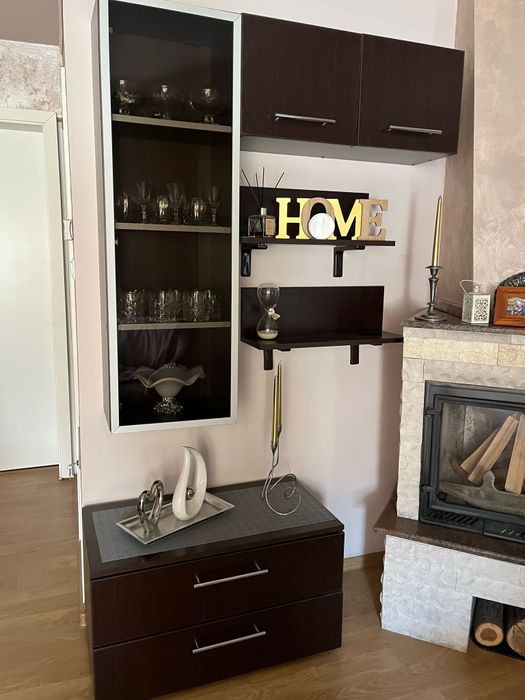 Vând mobila de living