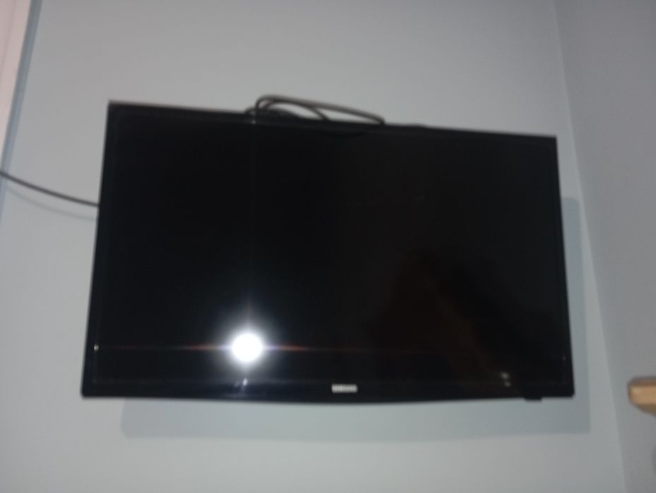 Продаются 2 телевизора 2016 год