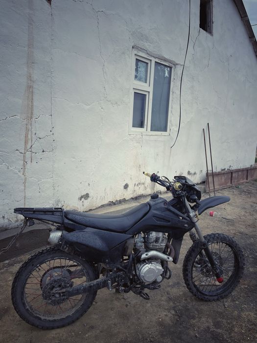 Мотоцикл эндуро 250куб
