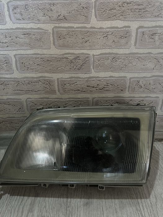 Продам фары би лед