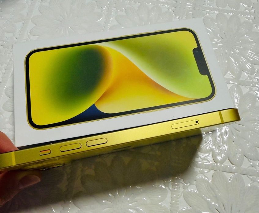 IPhone 14 жълт 128GB
