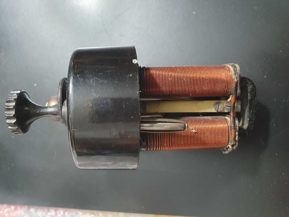 Oscilator electromecanic 0-10 Hz, interbelic