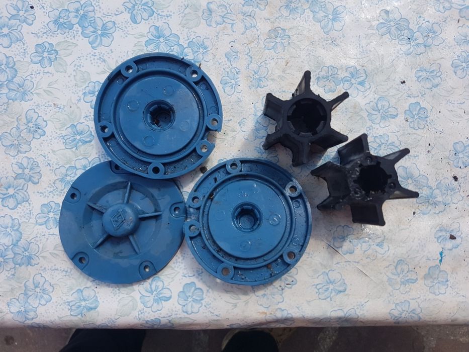 Продават се пластмасови части за Спарки Елтос и кутии