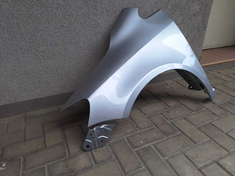 Aripa Fata Stanga VW Golf 5 V Plus 2005-2009 Vopsita Gri