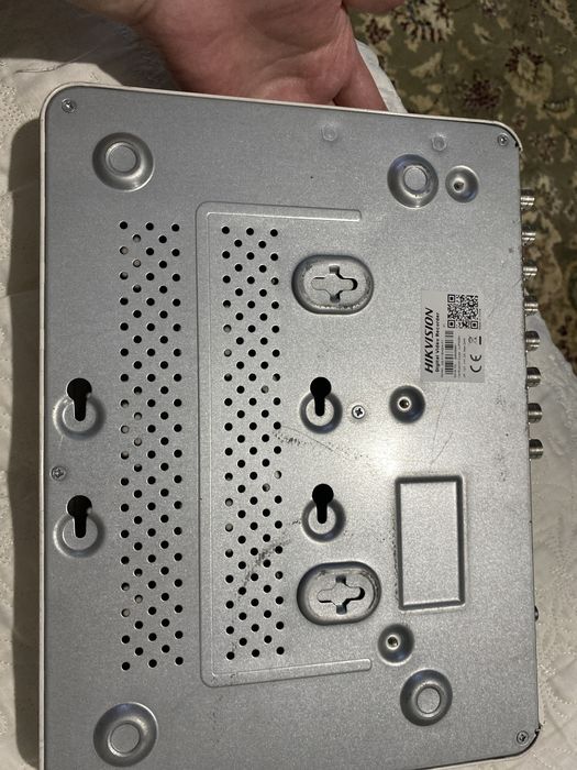 видеорегистратор Hikvision