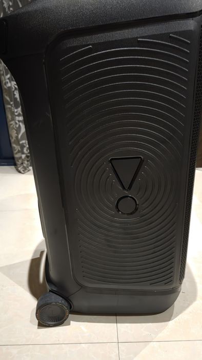 JBL PARTYBOX 320 с включени 2 миркофона