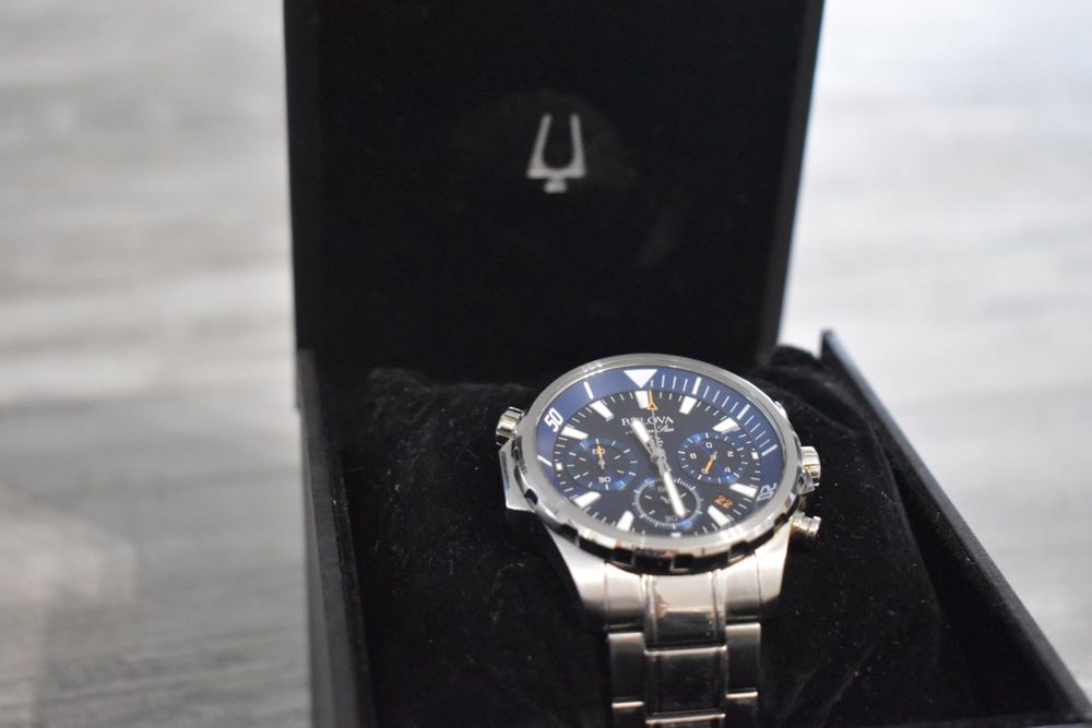 Bulova часовник оригинал