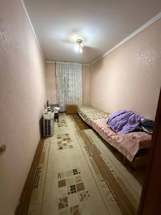 Продается Юнусабад 15 квартал 2 комнатная квартира