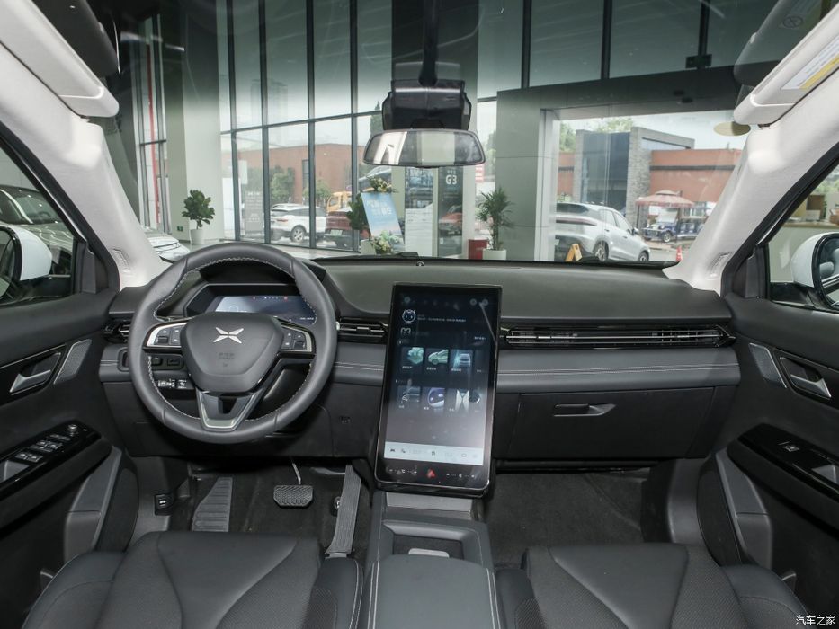 Электромобиль Xpeng G3 в отличном состоянии