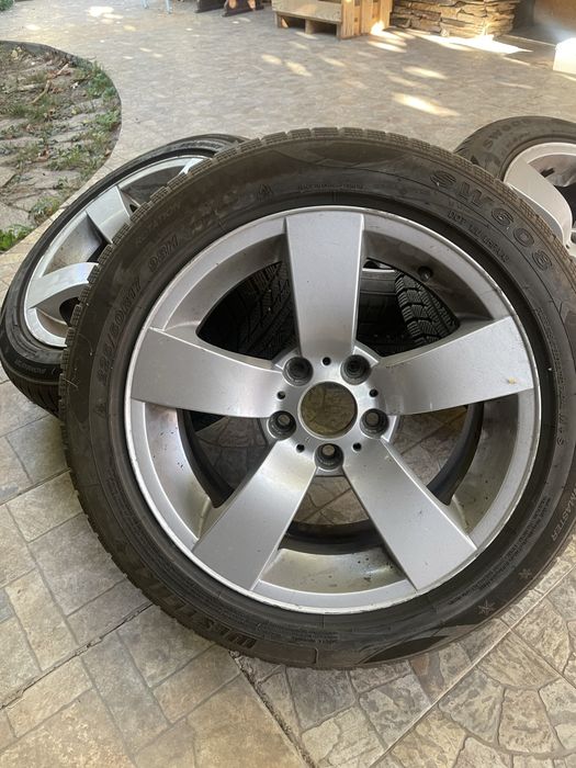 Джанти със зимни гуми комплект 5х120 17 BMW E60/E61 style 122