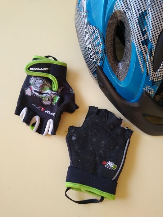 Детска вело каска SPEQ