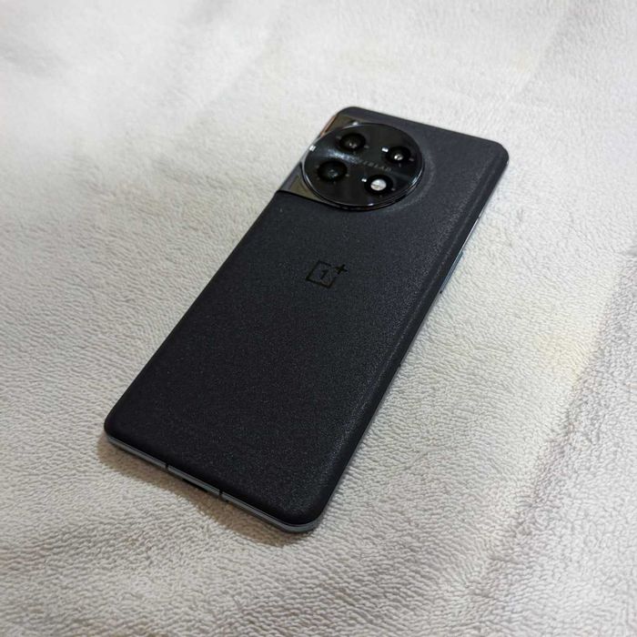 OnePlus 11 5G 128 GB в Идеальном Состояние