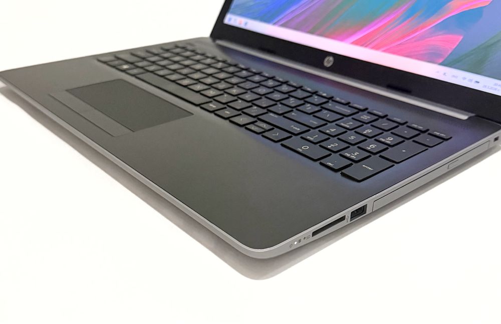HP 250 G7/i5-1035G1/16GB DDR4/512GB NVMe