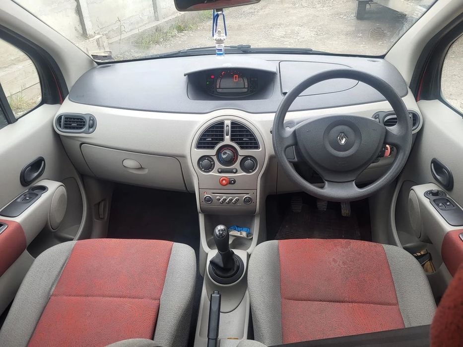 Dezmembram/Piese Renault Modus 1.5 DCI