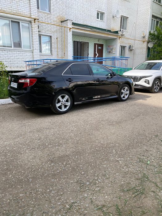 Toyota camry 2012.