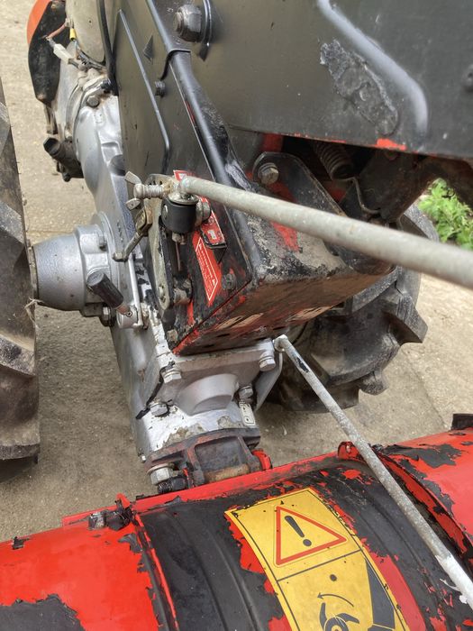 Vând motocultor profesional Antonio Carraro, model 42 / 472, fabricat în Italia