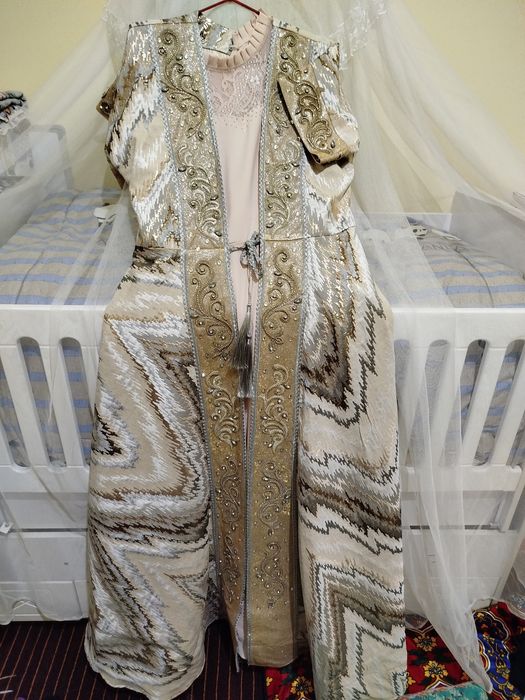 Kiyim kechaklar ayollar