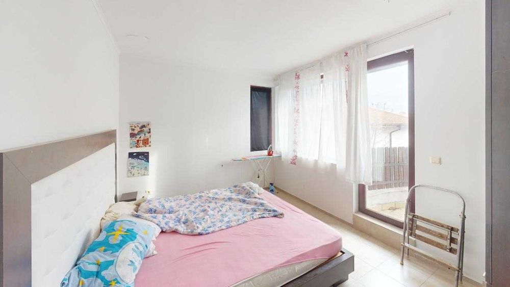 Тристаен апартамент в к-с „Bay View Villas“, Кошарица