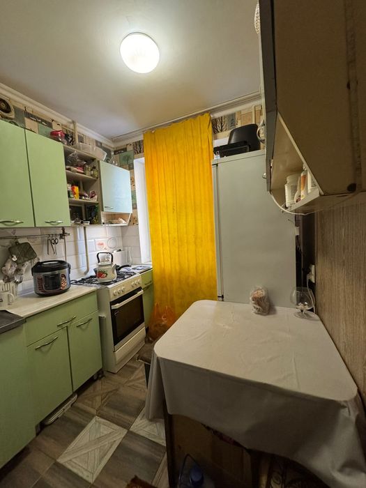 Продам 2 ком. Квартиру отличном районе