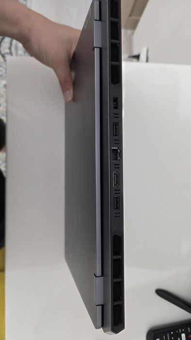 Игровой ноутбук Lenovo + наушники в подарок
