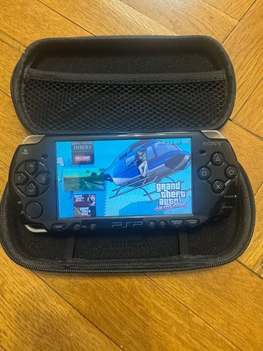 psp2000 с много игри
