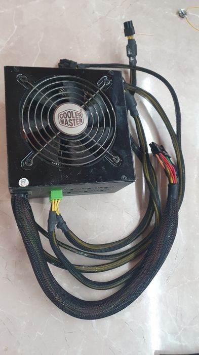 Vand sursa PC Cooler Master 520w