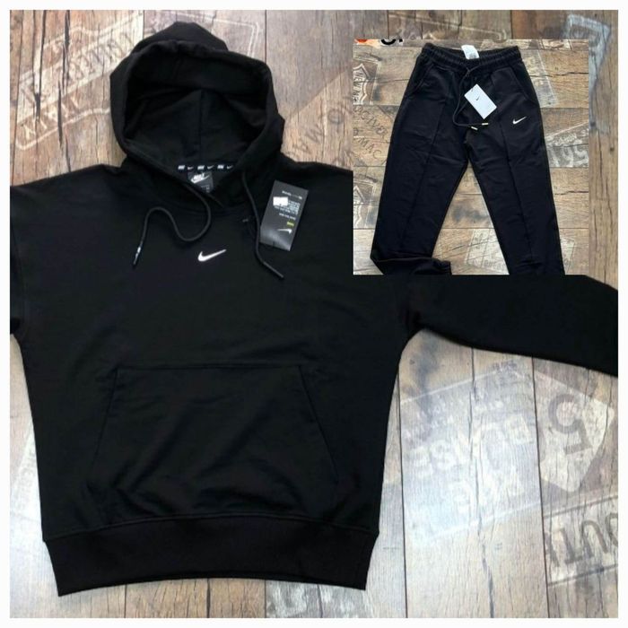 Дамски спортни екипи