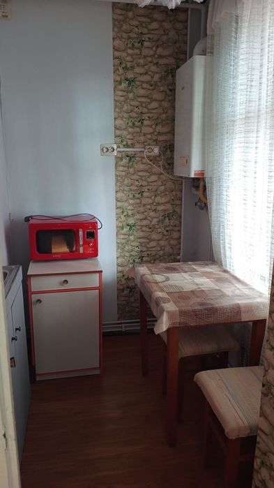 Garsoniera de închiriat în Tudor zona Shopping City persoana fizica