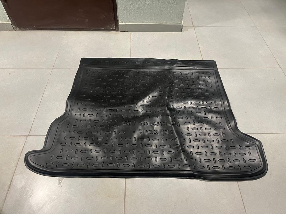 Полик багажника Прадо 150