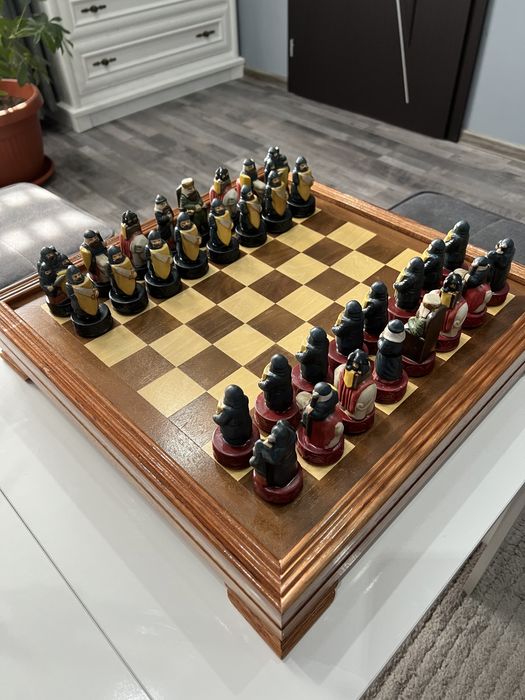 Уникален порцеланов шах