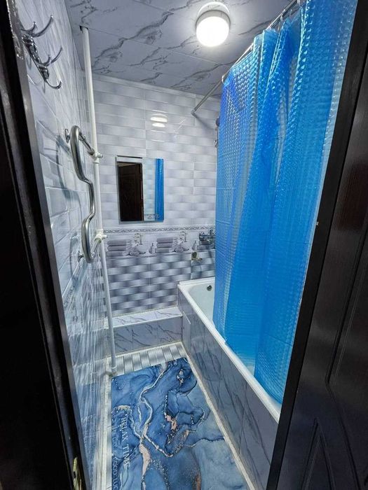 3 хоналик килинган квартира  1 кават 6 микр, 70 остановка