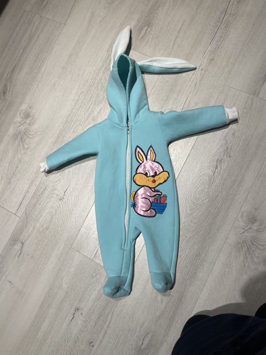 Продам детские комбинезоны