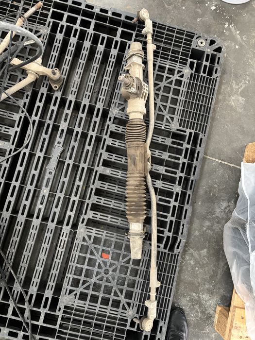 Рулевая рейка от Приоры с ЭУР