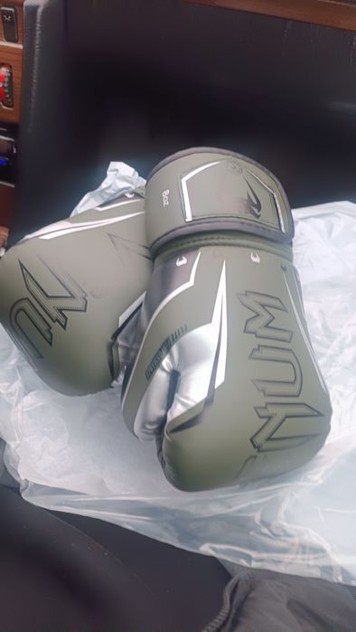 Перчатки для бокса 8 Оз.