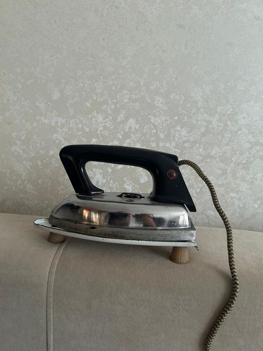 Утюг советского производства