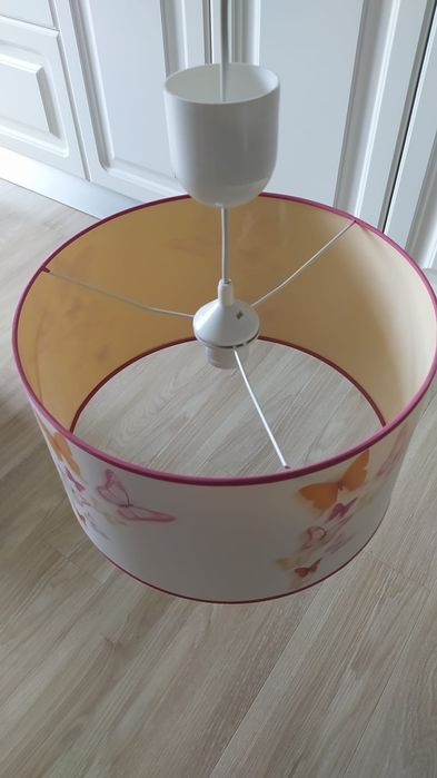 Candelabre și covoare